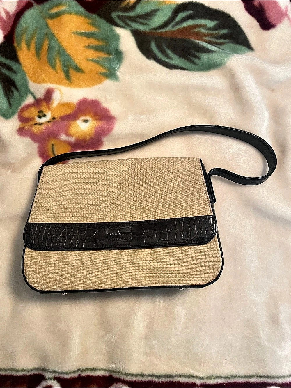 Jones New York Shoulder Bag in Brown & Black